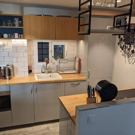 Chambre Double Chez L'occupant Au Sein D'un Calme Et Tres Bien Situe Homestay *